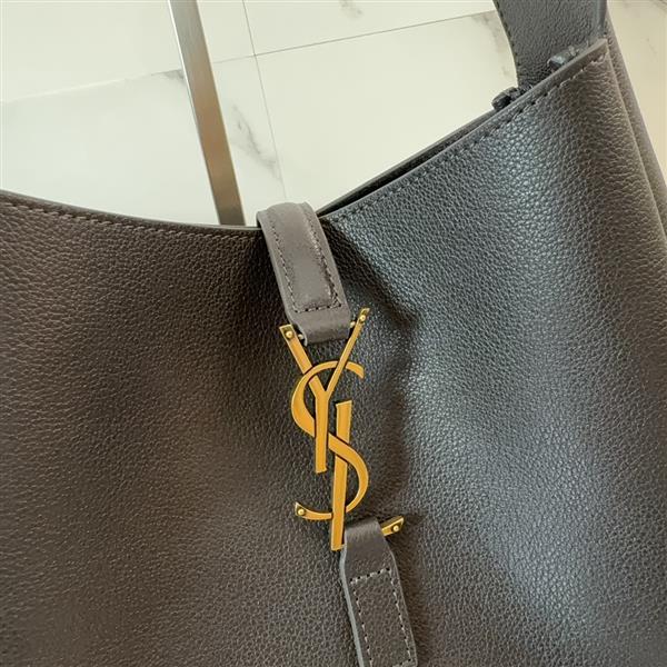 2026224175118873 710